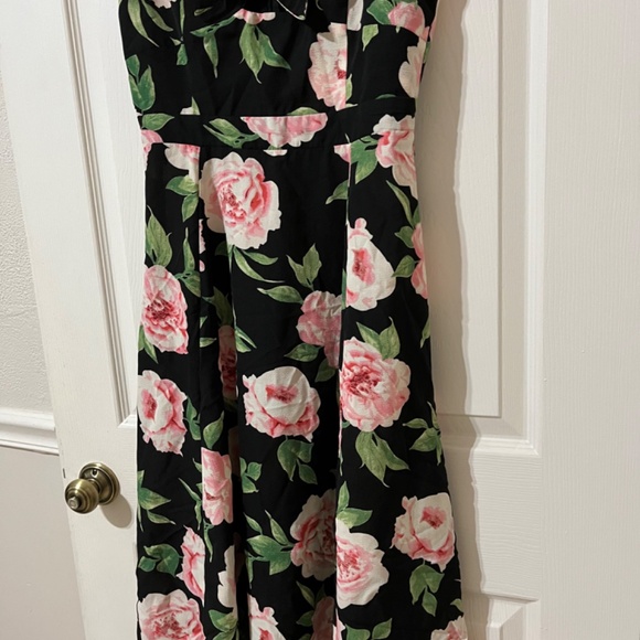 Rose black dress - Picture 2 of 11